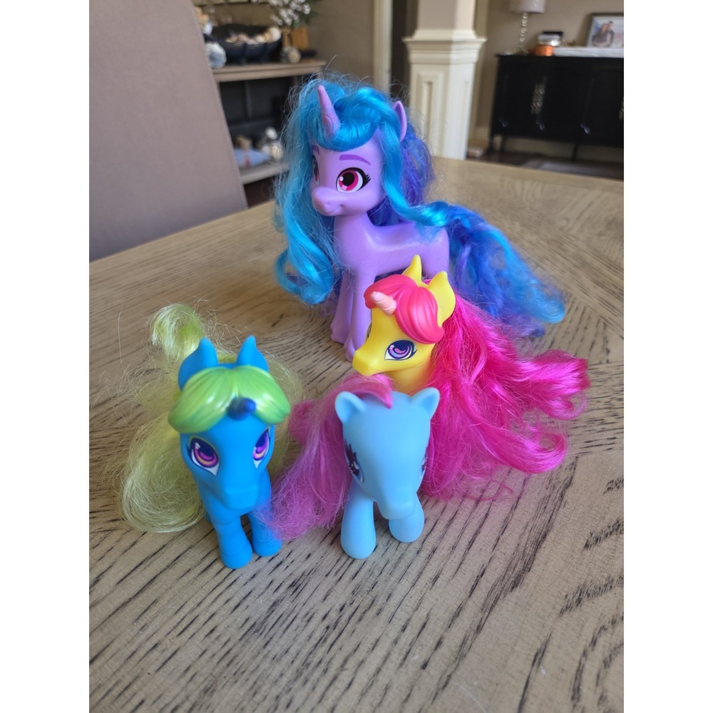 My Little Pony Figures Lot Of 4 Ponies Unicorns Playtime Horses Fun Collectible